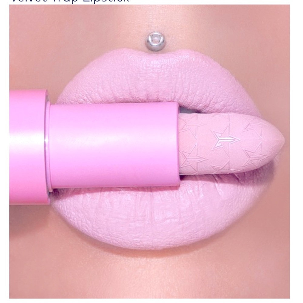 NIB ✅ Jeffree Star Cosmetics 🩷 Velvet Trap Lipstick ⭐️ (FUNERAL PARLOUR) ⭐️